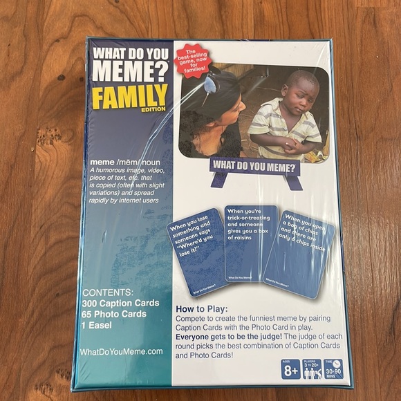 What do you Meme? Family Edition Game - Picture 5 of 5